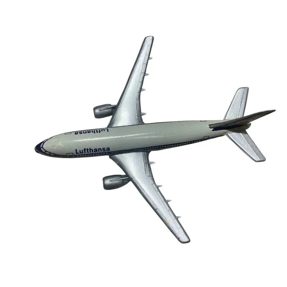 Schabak Lufthansa Diecast Boxed 4 Model Airplanes DC10 B737 A300 B747 1:600